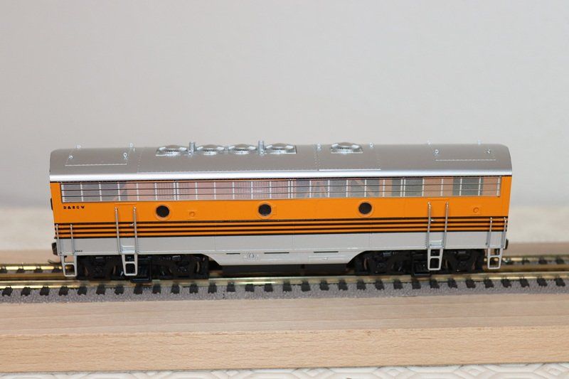 Modellini di ferrovie: Genesis B Unit Motorisiert ( 580 ) – Usato da Kerzers venduto da Winu64 1