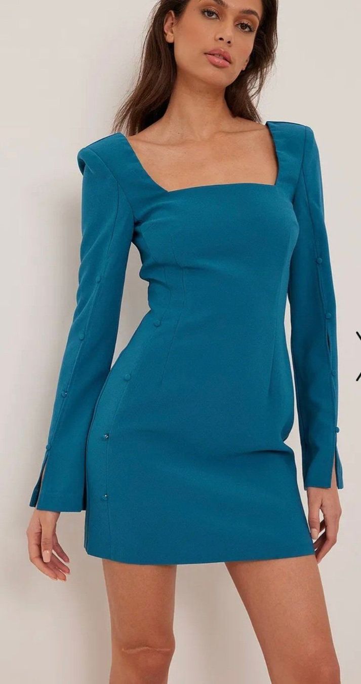 Vestiti: Elegantes Kleid mit eckigem Ausschnitt – Usato da Adliswil venduto da ssc_z8q6