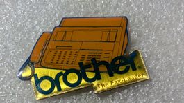 Ansteckpin 210: brother