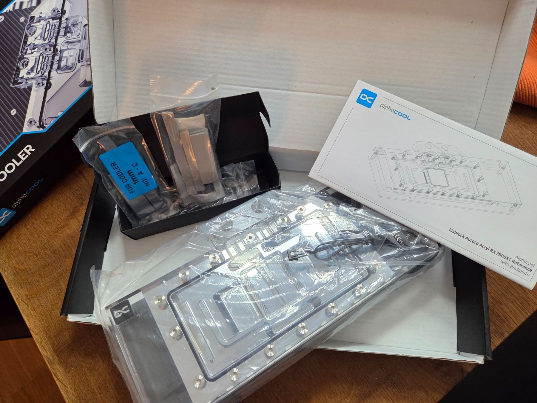 Alphacool Componenti elettronici: Alphacool Eisblock Aurora Acryl RX 7900XT - 13548 – Nuovo (secondo la descrizione) da Lufingen venduto da Richard93 2