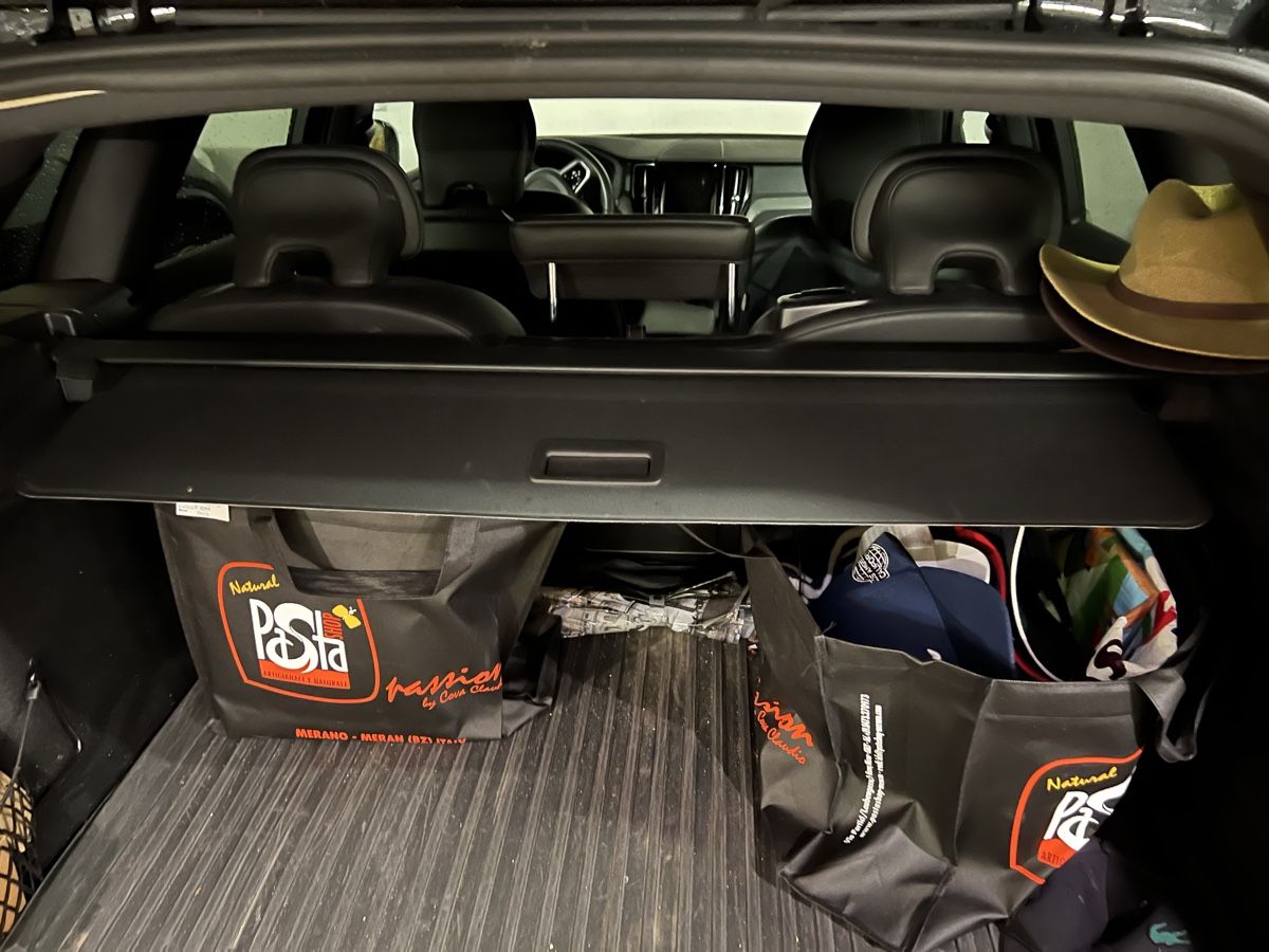Volvo Alle Autoersatzteile: Volvo Laderaumabdeckung – Neu (gemäss Beschreibung) aus Fällanden von rodolfo67 4