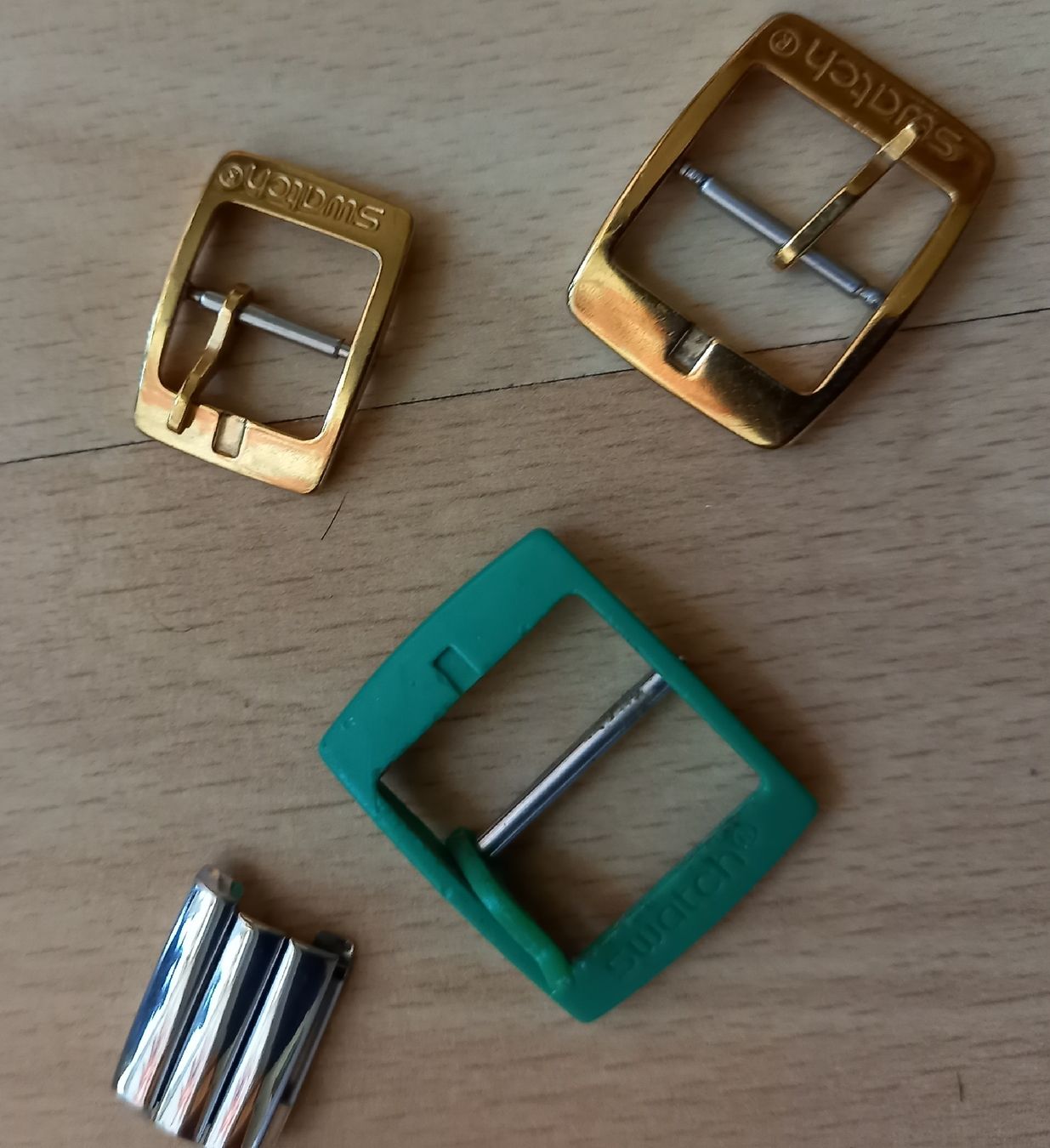 Swatch Orologi: Swatch Uhren Ersatzteile – Usato da Adliswil venduto da cha_fq9f 1