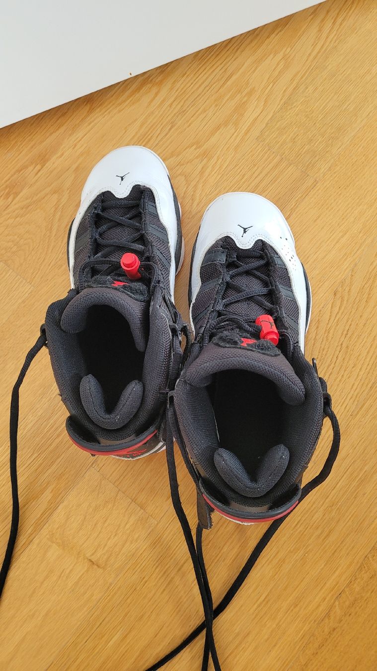 Jordan Scarpe per ragazzi: Basketball Schuhe gr.38.5 – Usato da Winkel venduto da Madziacz 5