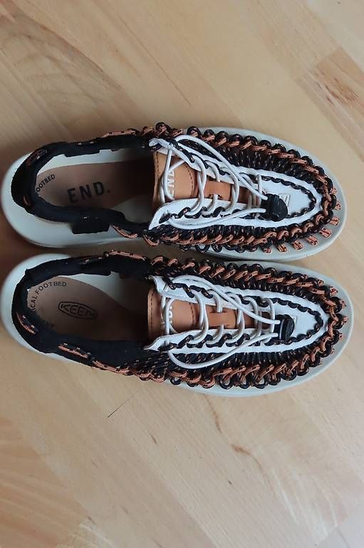 Scarpe da donna: Keen Sandale neuwertig – Usato da Heiden venduto da pistu01 2