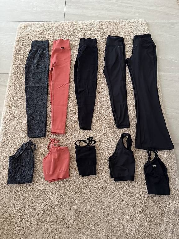 Lotti di vestiti: Sportbekleidung Paket / Sets & Einzelteile  – Usato da Zwingen venduto da KatjaM 2