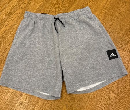 adidas Shorts XL GRAU kurze Trainerhose