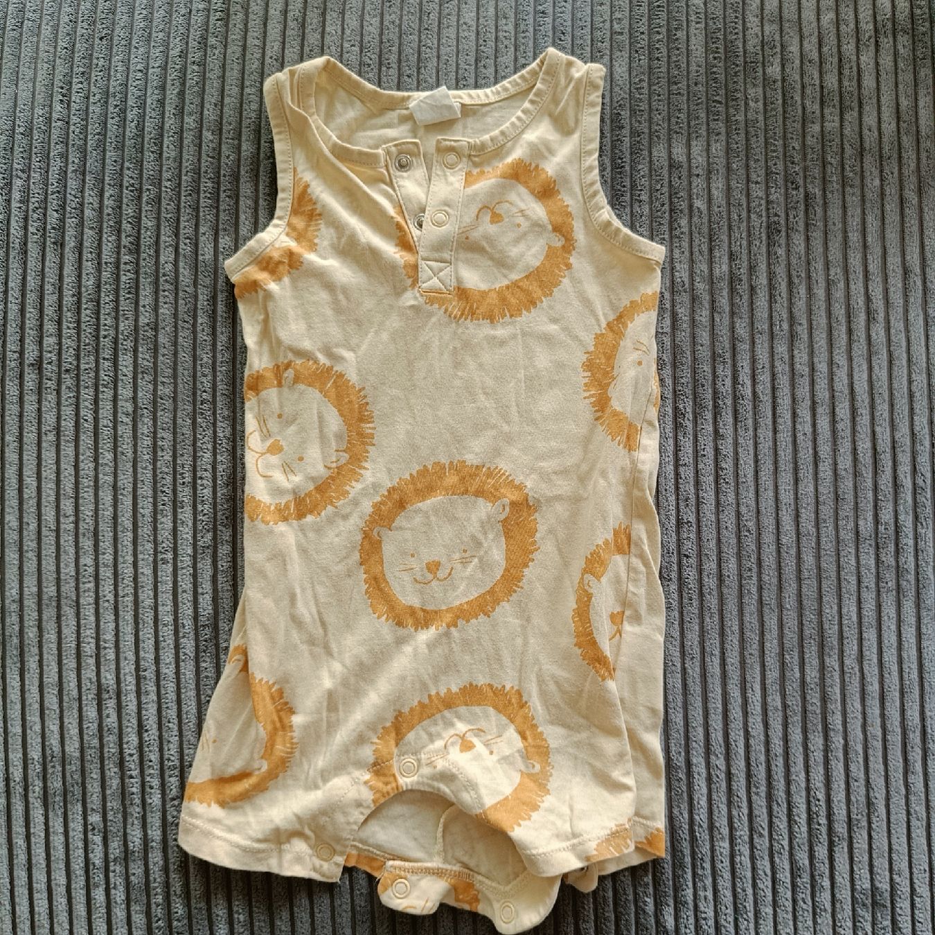 H&M Strampler: Jumpsuit Grösse 74 – Gebraucht aus Jaberg von urig17.