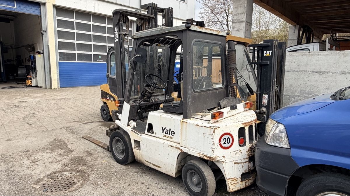 Carrelli elevatori e a forche: Yale GDP 25 RD Diesel – Usato da Bonaduz venduto da A13_Automobile 1