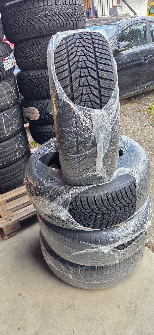 Hankook Pneumatici & Ruote complete: Hankook Winter Icept Evo 235/55R18 – Usato da Jona venduto da Nabobtuning