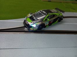 Carrera Digital 132 Audi R8 LMS