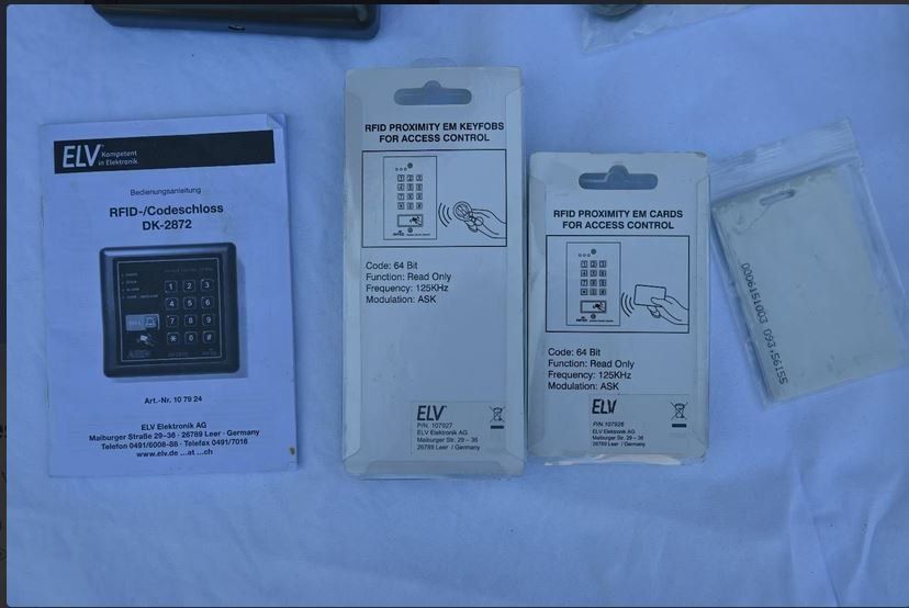 Lucchetti: RFID-Codeschloss DK-2872 Set mit RFID-Card-Reader - NEU – Nuovo (secondo la descrizione) da Walzenhausen venduto da Hero95 1