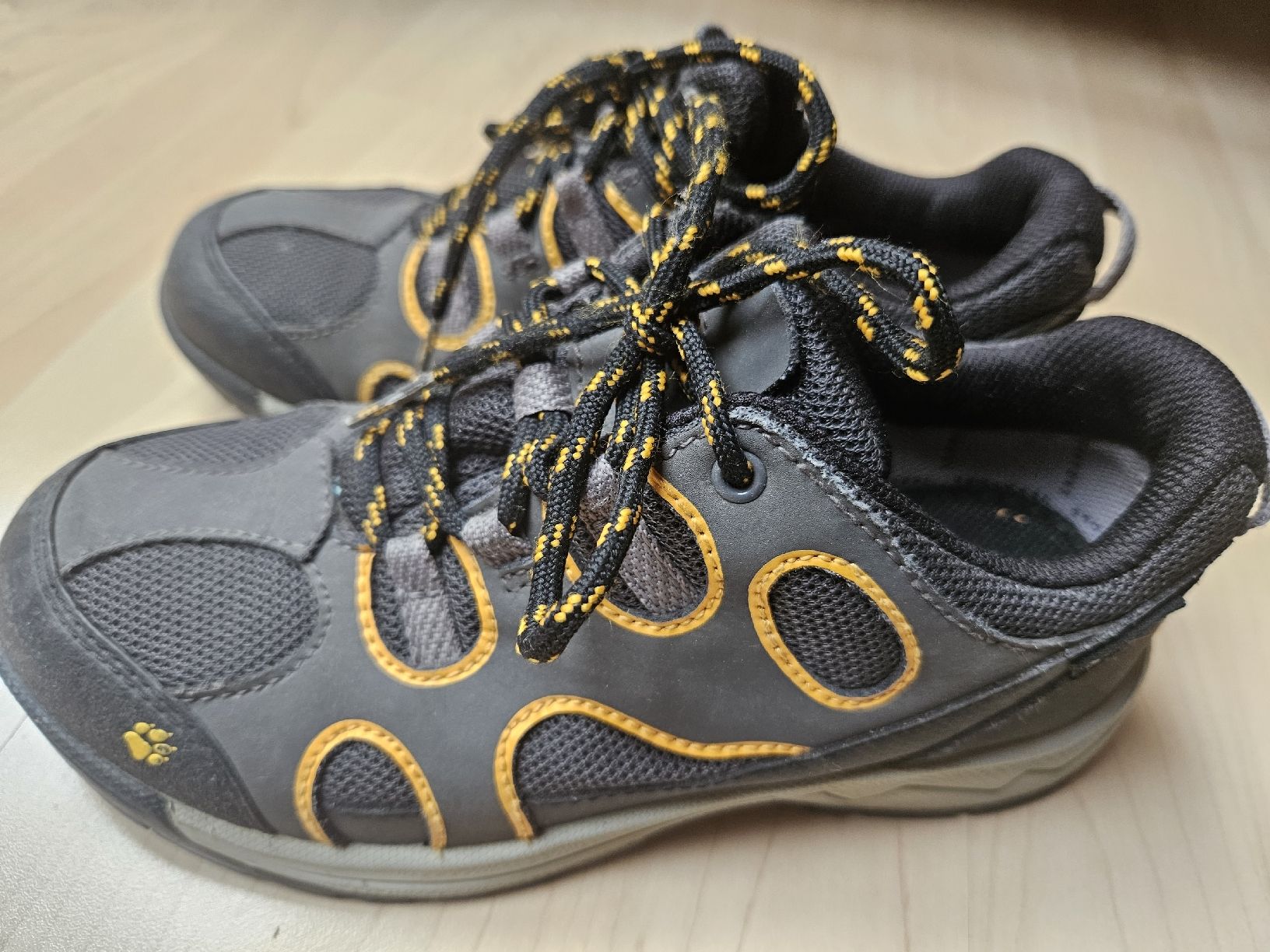 Jack Wolfskin Chaussures garçon: Jack Wolfskin schuhe Gr.33 – D'occasion à Oberkulm par Preneur 1