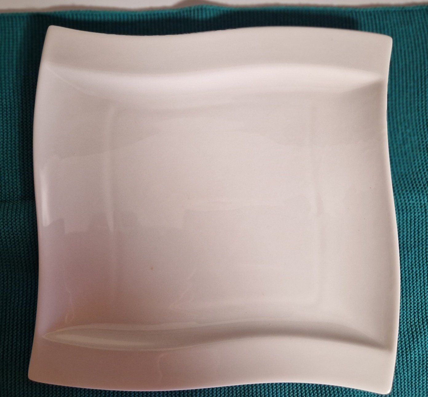 Set di piatti: Geschirrset weiss – Usato da Heimiswil venduto da Windspiel145 7