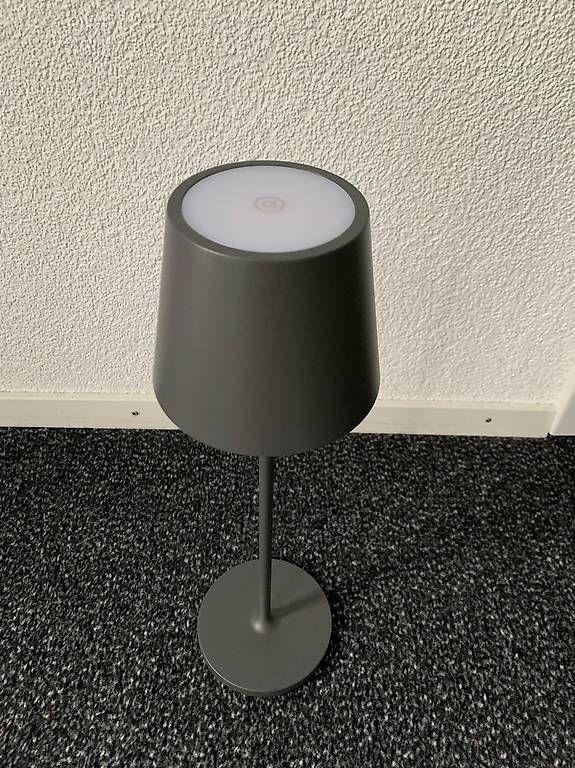 Lampen: Neu - Klighten Led Akku Tischleuchten – Gebraucht aus Scheuren von tan_w6cx 1