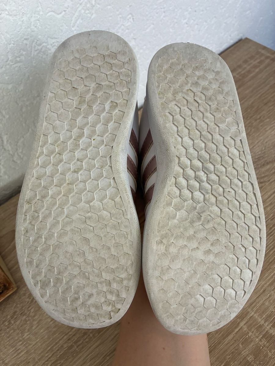 Scarpe per ragazze: Adidas Turnschuhe, Grösse 30 – Usato da Widen venduto da Swiffylein 2