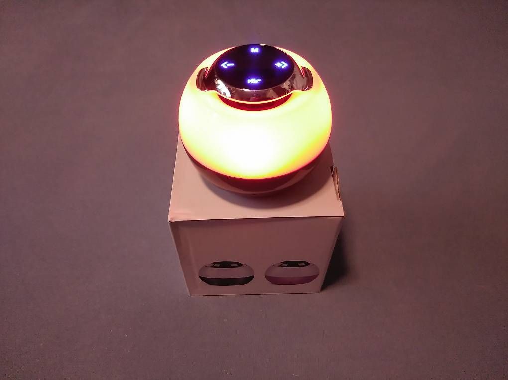 Casse acustiche: LED Bluetooth Lautsprecher – Usato da Amriswil venduto da Vrobi 1
