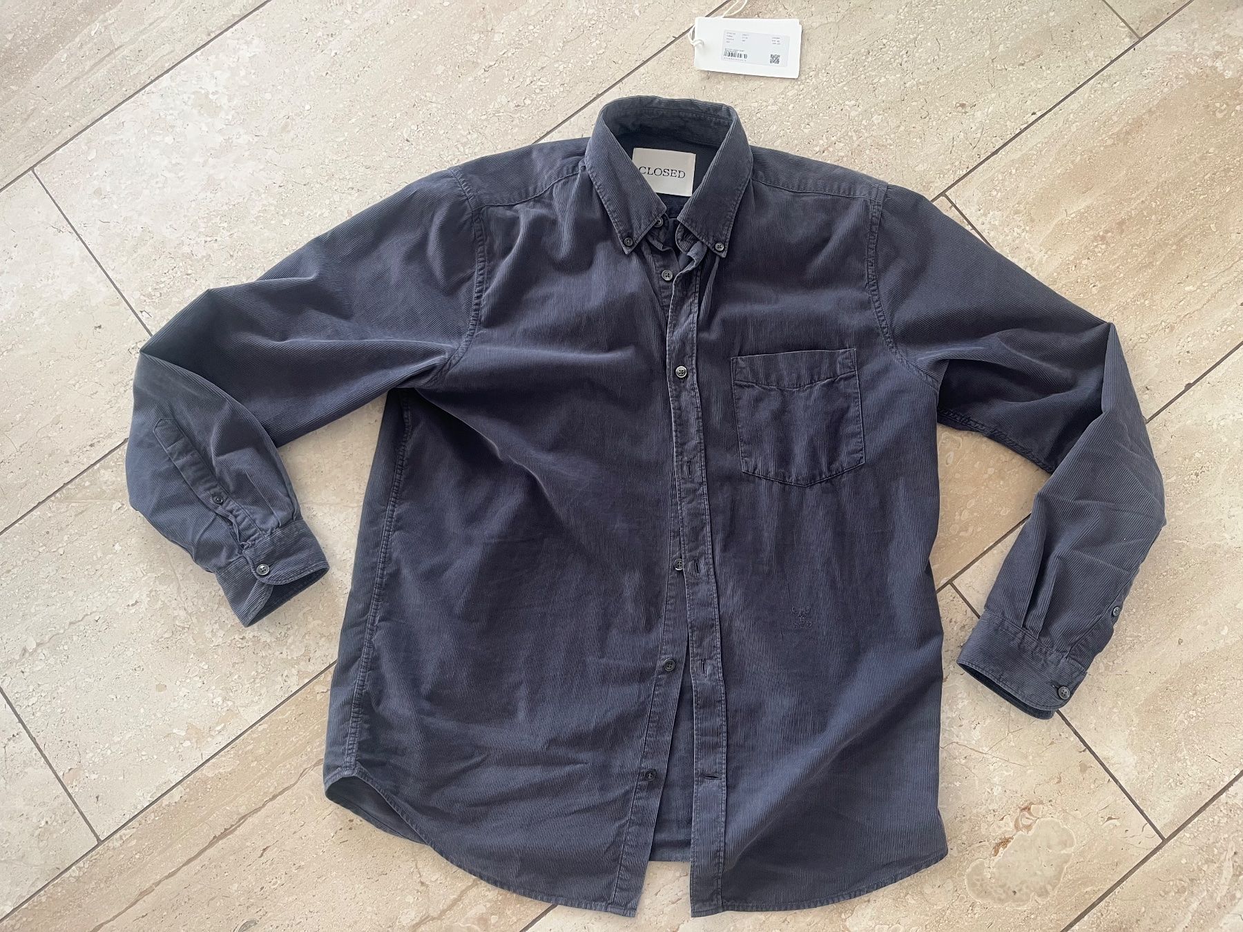 Closed Chemises: Closed Corduroy Button Down Shirt -  L – D'occasion à Wangen b. Olten par ricochet56