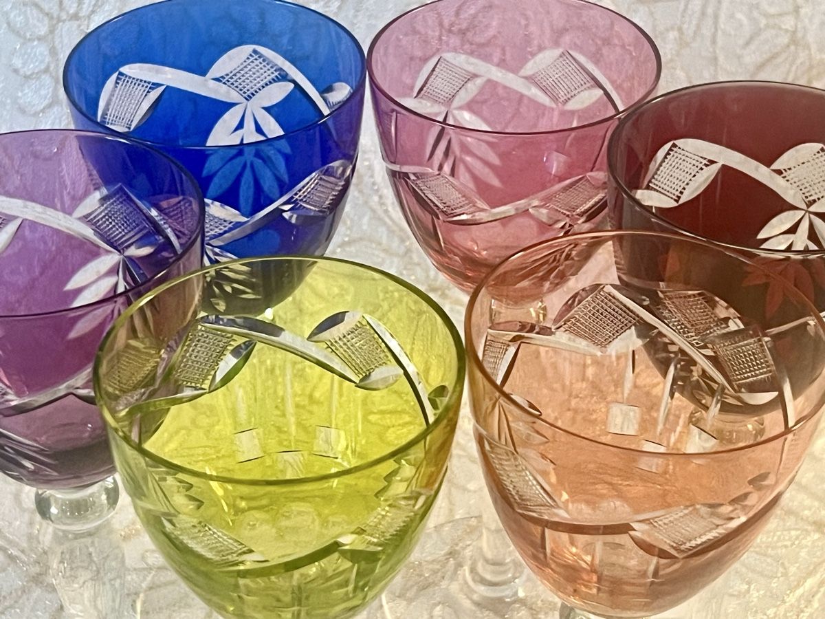 Bicchieri: 6 verres à vin cristal taillé, double couches, multicolore – Nuovo (secondo la descrizione) da Genève venduto da DELIRBEADS 1