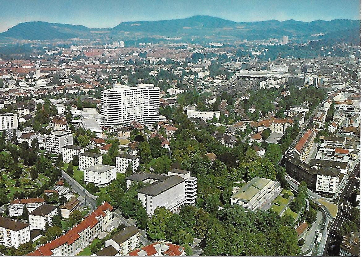 Ansichtskarten: Ansichtskarte Flugaufnahme Inselspital – Neu (gemäss Beschreibung) aus Neuenegg von wisteibe