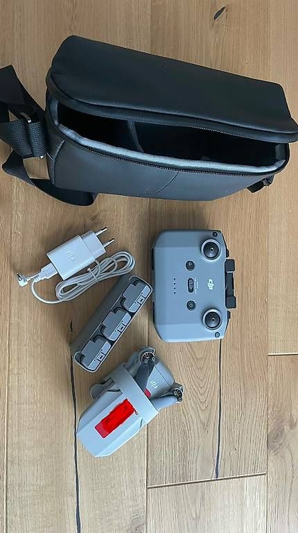 Modellismo RC: DJI Mavic Mini 2 - Fly More Combo – Usato da Saubraz venduto da Ehoekie