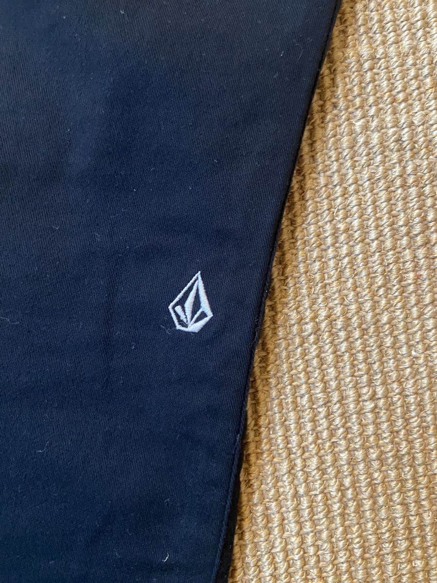 Volcom Hosen: Volcom chino Hose schwarz 32 – Gebraucht aus Naters von sim_ll77 2