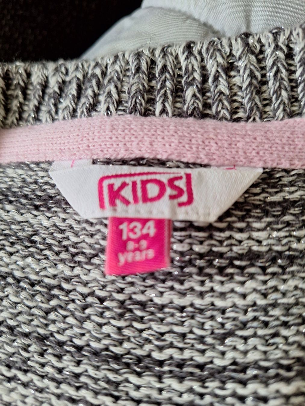 Maglioni & Felpe: Mädchen Strickjacke Gr. 134, grau meliert – Usato da Worb venduto da nfsolutions 2