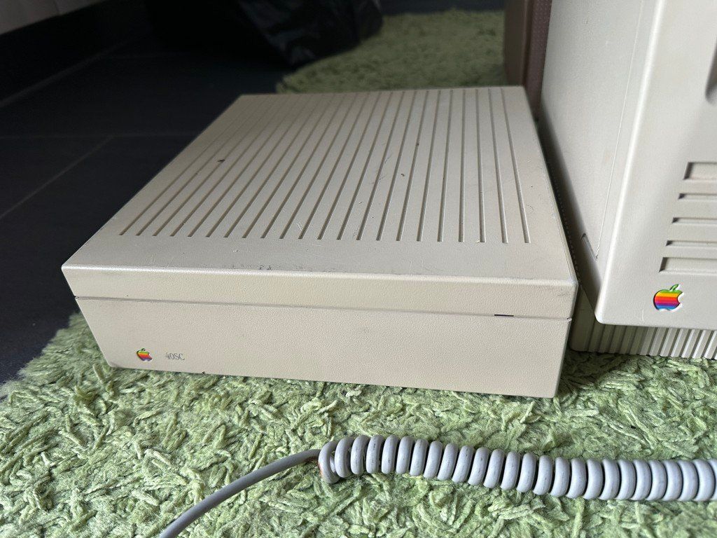 Apple PC: Apple Macintosh SE FD HD Antiker Computer Retro PC Harddisk – Usato da Brunnen venduto da 23068 3