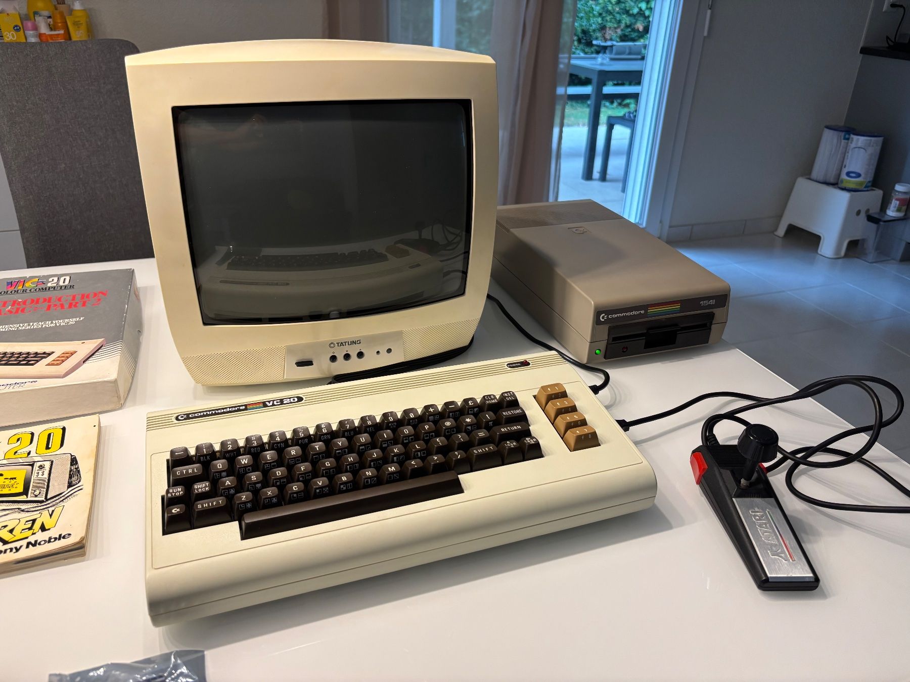 Commodore PCs: Commodore VC 20 complet, état impeccable – D'occasion à Avenches par tekno75 4