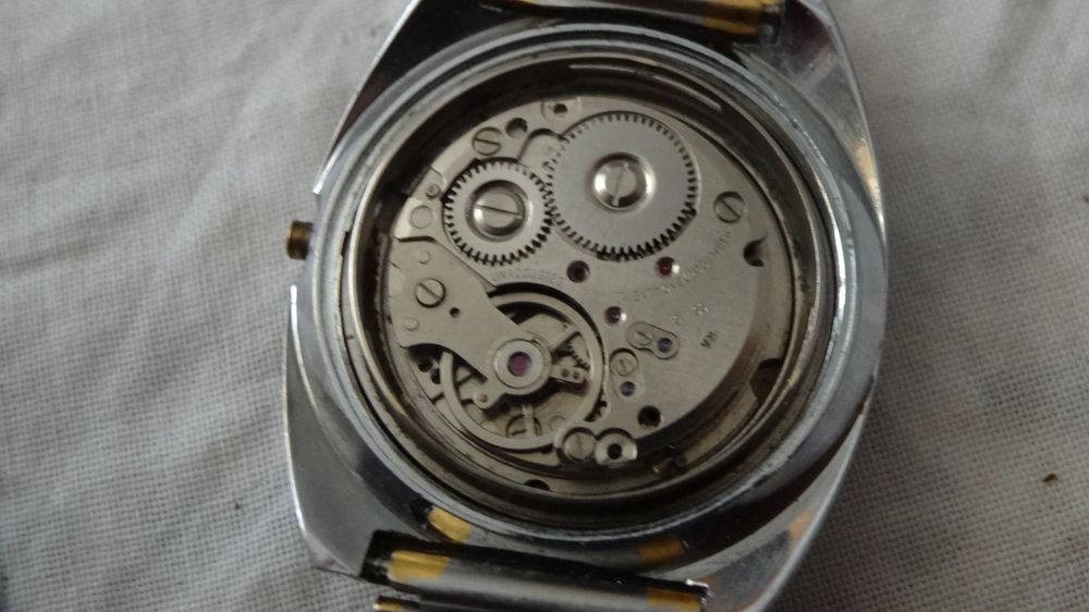 Montres: HELSA ANTIK HEREN UHR,H-AUFZEUG.21J.DAT.NICHT LÄÜFT--33X38MM – D'occasion à zürich par ahmad01 7