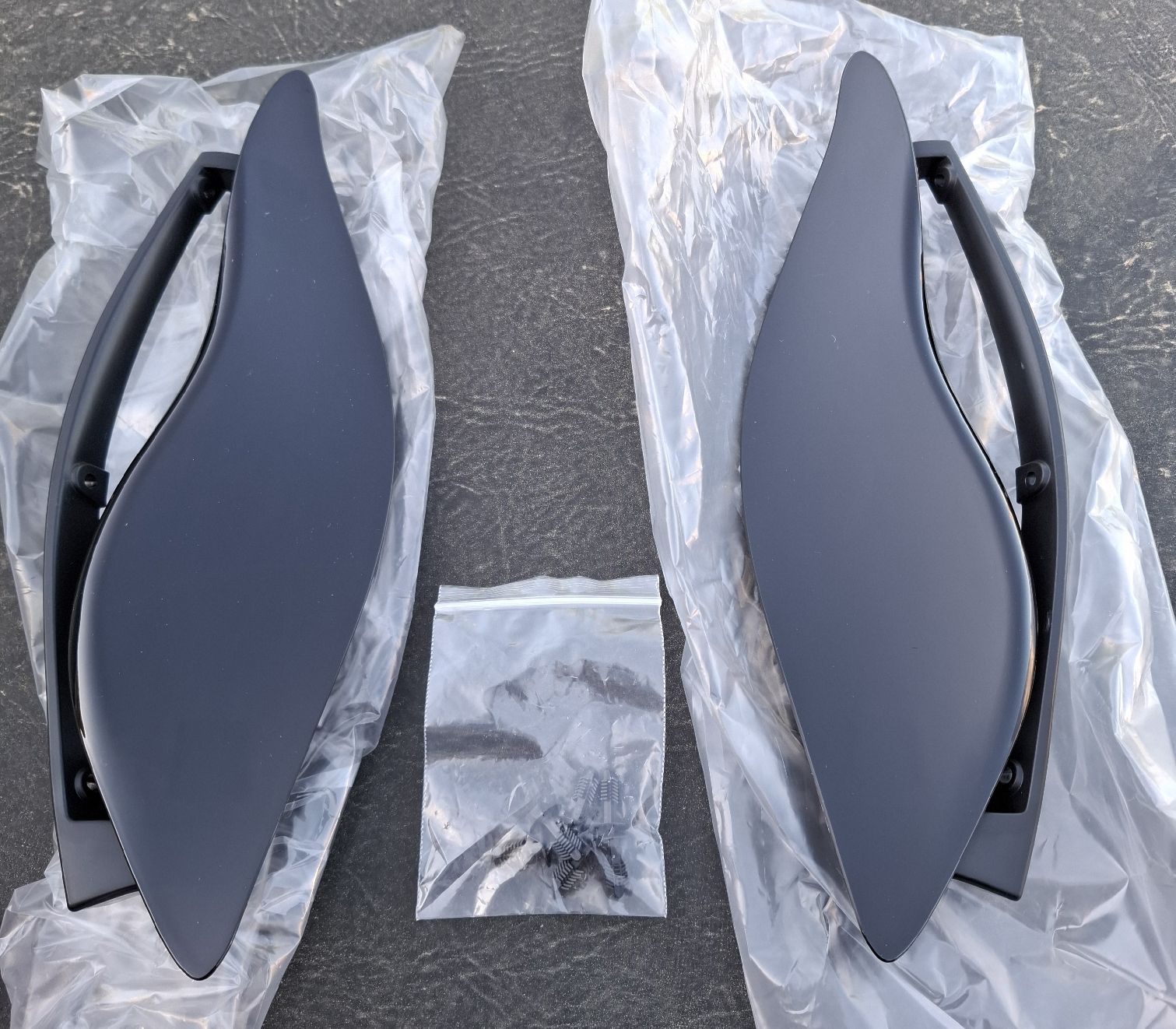 Harley-Davidson Alle Motorradersatzteile: HARLEY DAVIDSON STREET GLIDE SEITLICHE WINDABWEISER – Neu (gemäss Beschreibung) aus Reinach BL von vwbora75 1