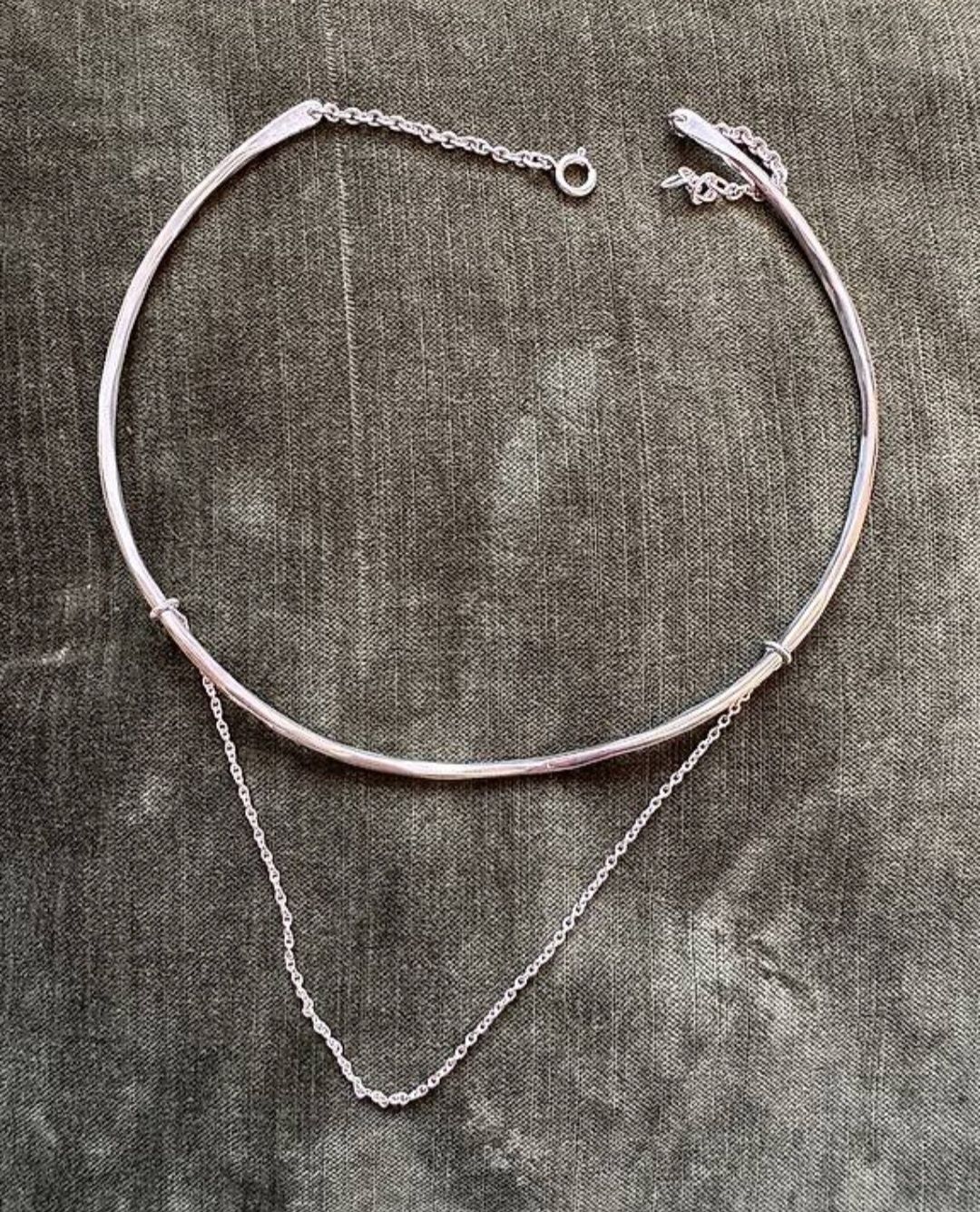 Ensoie Catenine: enSoie Liquid Silver Collar necklace – Usato da Greifensee venduto da DerGreiseAlphirt