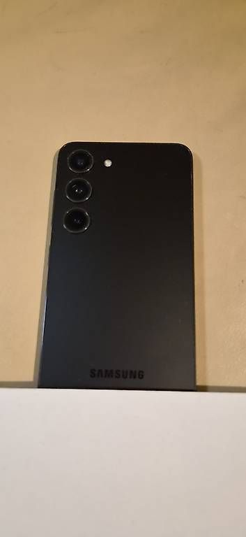 Telefoni cellulari / Smartphones: Samsung Galaxy S23 256go – Usato da Corcelles NE venduto da valentin1988 3