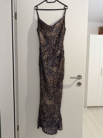 Pretty Lavish Keisha Maxi Dress Velvet Leopard Size S