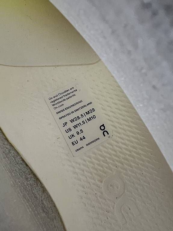 Herrenschuhe: On Lightspray Running Shuhe 44 – Gebraucht aus Zürich von tob_q8bw 3