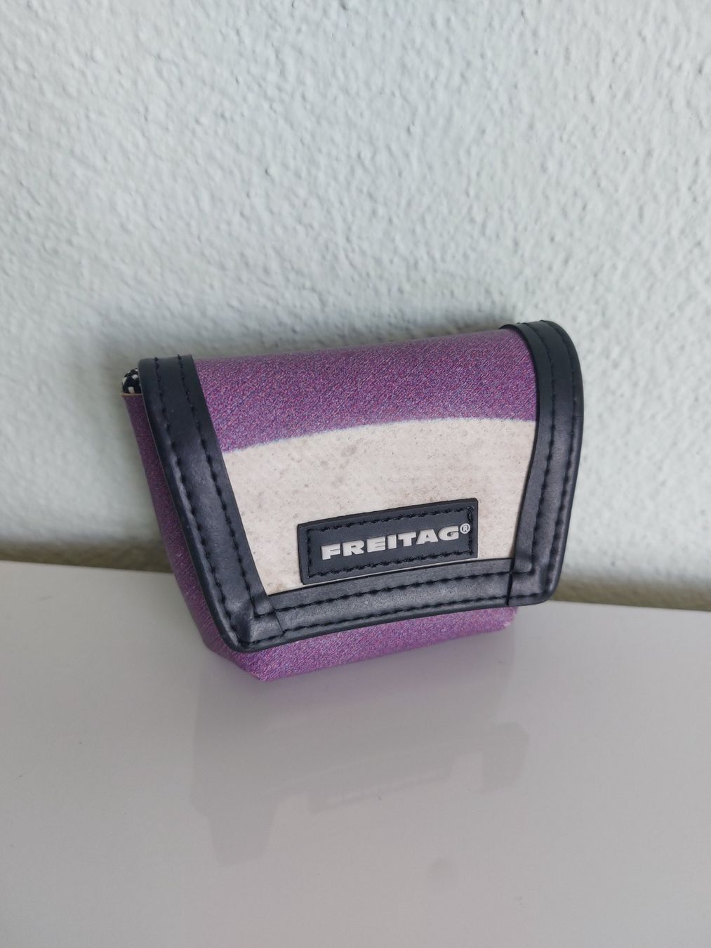 Freitag Borse: NEU Freitag mini Messenger Bag / Charm F213 – Nuovo e nell'imballaggio originale da Diessenhofen venduto da sTascha07