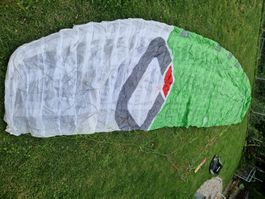 Ozone Chrono V4 15 mit F One Foil Bar