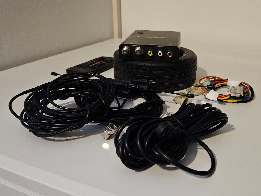 Ricevitori: AMPIRE Video DVB-T Digital TV für Auto – Usato da Riazzino venduto da TicinoCarAudio 1