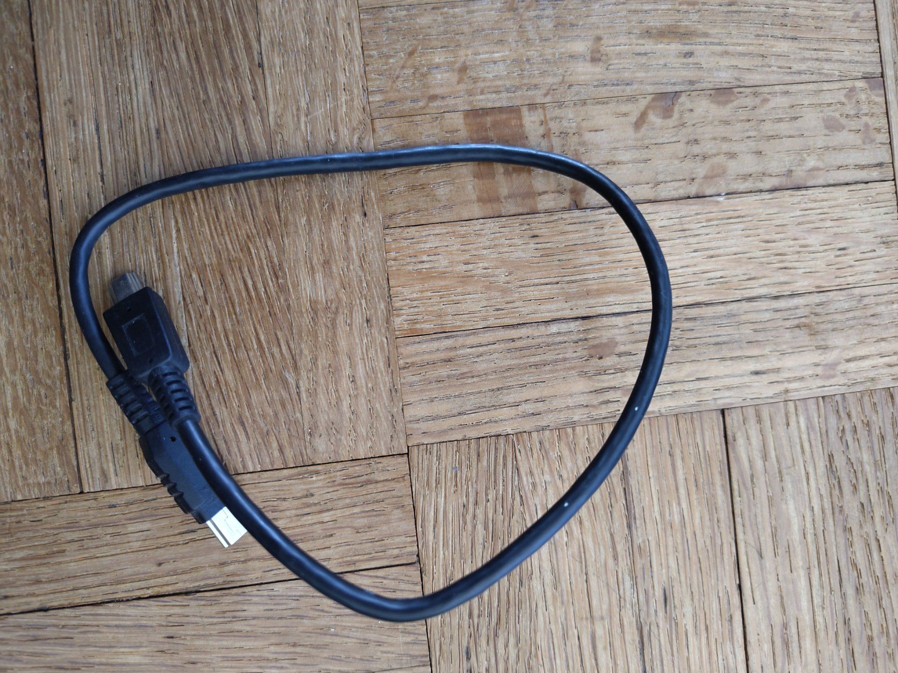Cavi: USB Mini A nach USB Mini B Kabel – Usato da Bern venduto da arm_tqc7