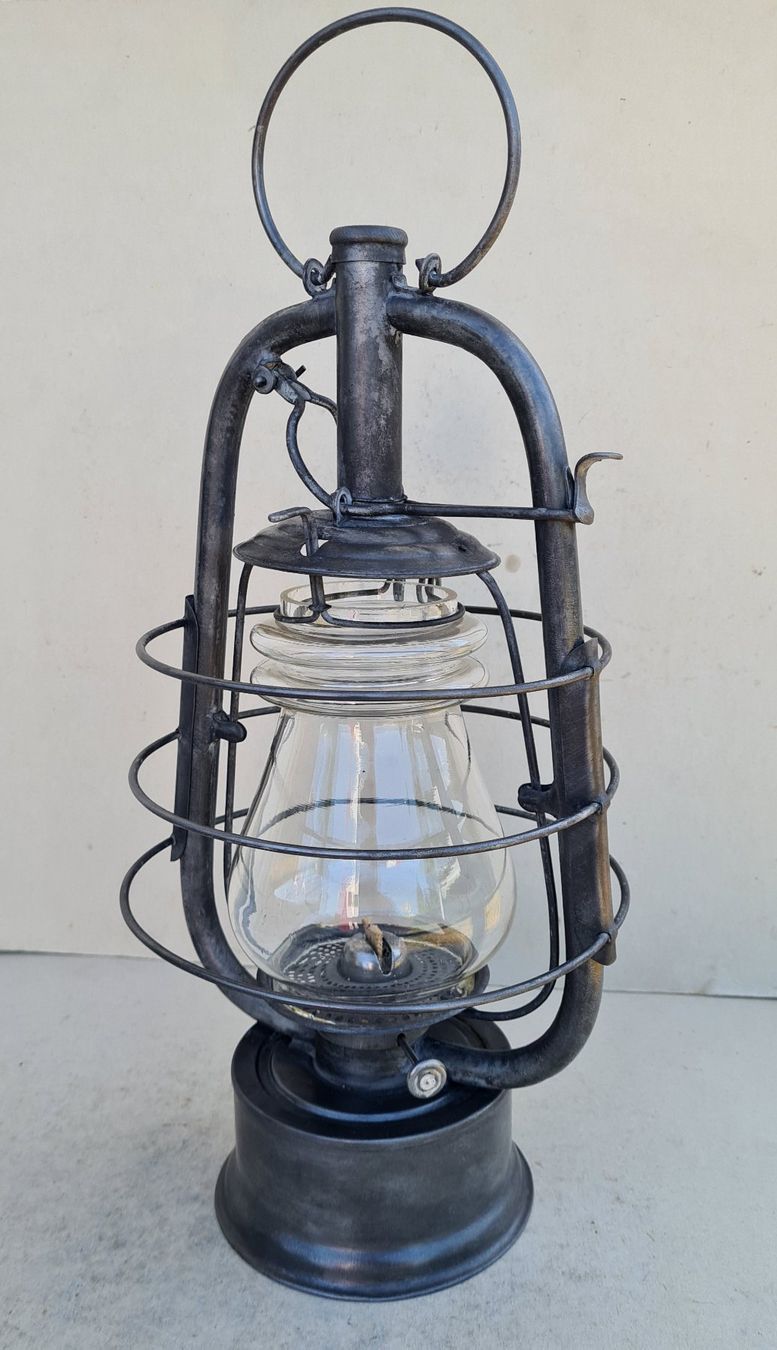 Lampen & Licht: Alte Petroleum Stall-Laterne Sturmlaterne – Gebraucht aus Frasnacht von Carawill 4