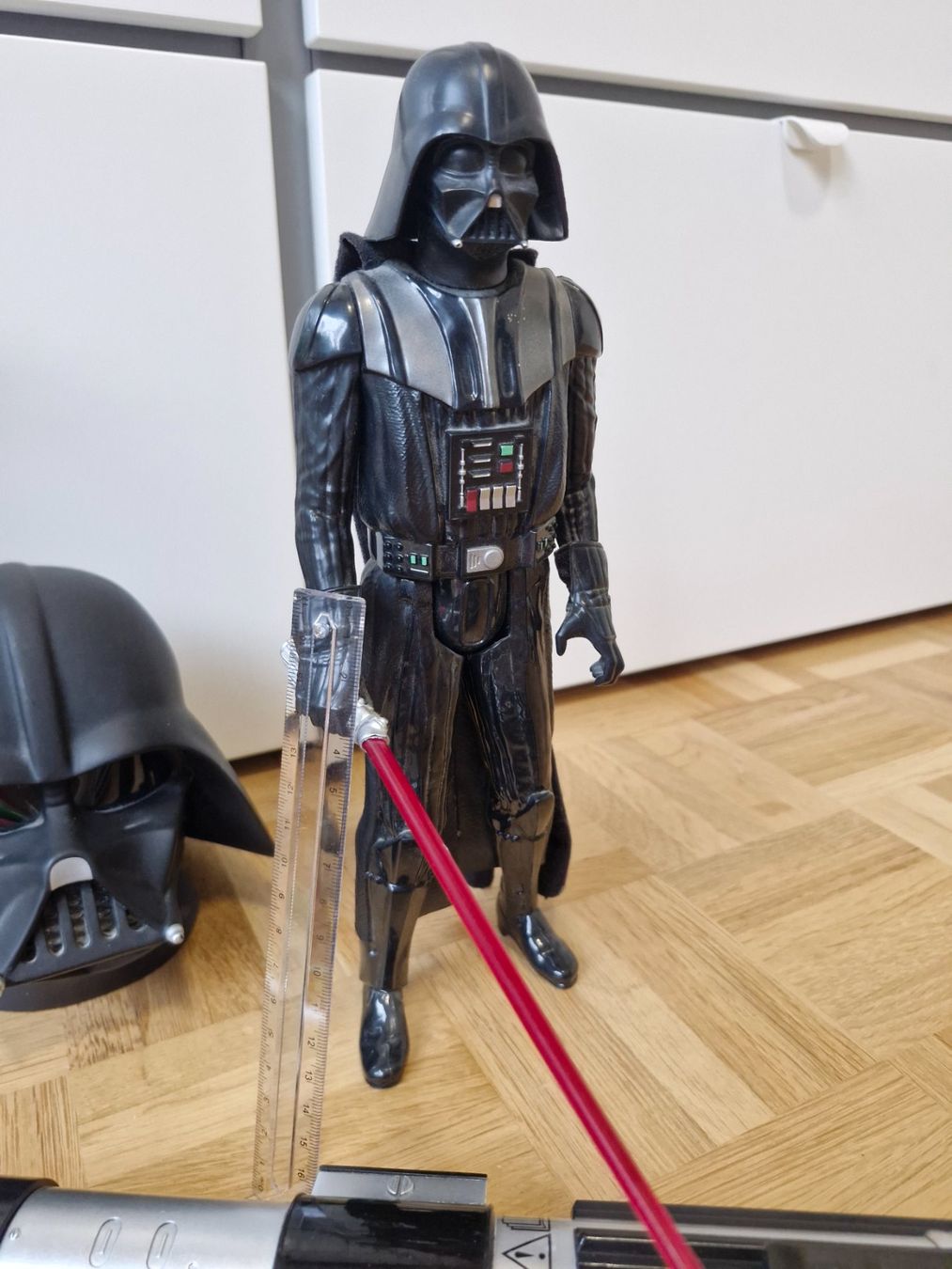 Star Wars Giocattoli: Star Wars Figuren und Lichtschwerter Set – Usato da ebmatingen venduto da wady25x26x 3