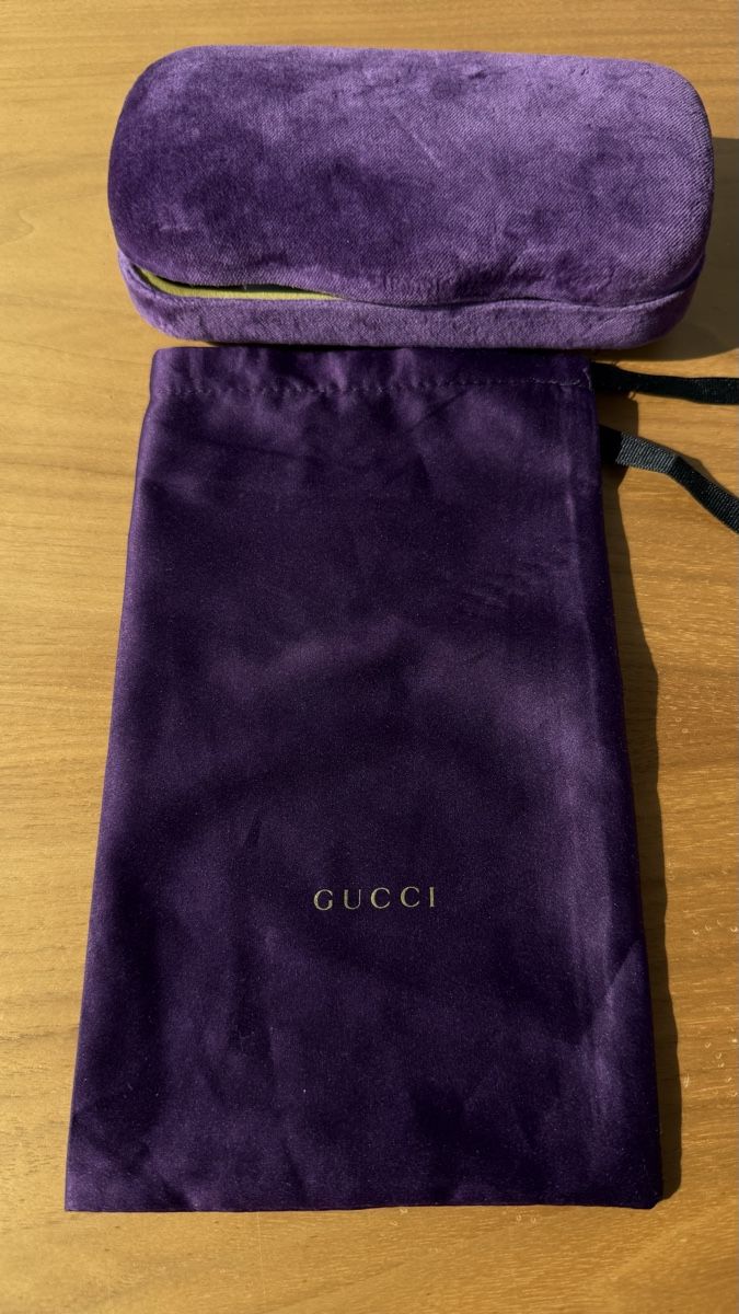 Gucci Occhiali & Lenti: Original Gucci sunglasses black visor style with studs – Usato da Frauenfeld venduto da eun_275d 4