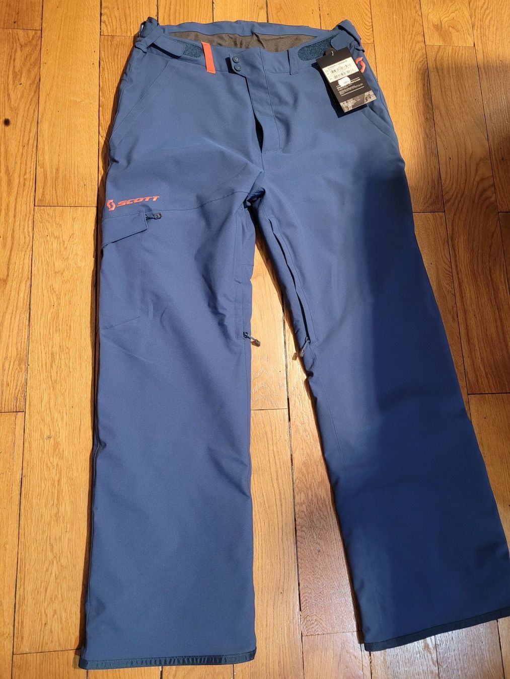 Scott Pantaloni: Pantalon Scott  NEUF – Nuovo (secondo la descrizione) da Montreux venduto da scotti1968