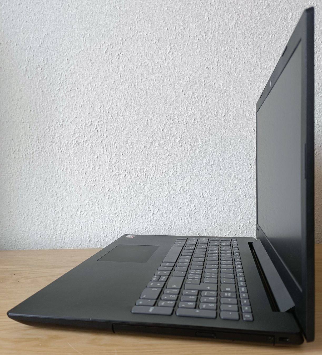 Lenovo/7th i5/Win11/Office2021/SSD/8GB㉟ Lenovo-IdeaPad-1-15amn7-2.png