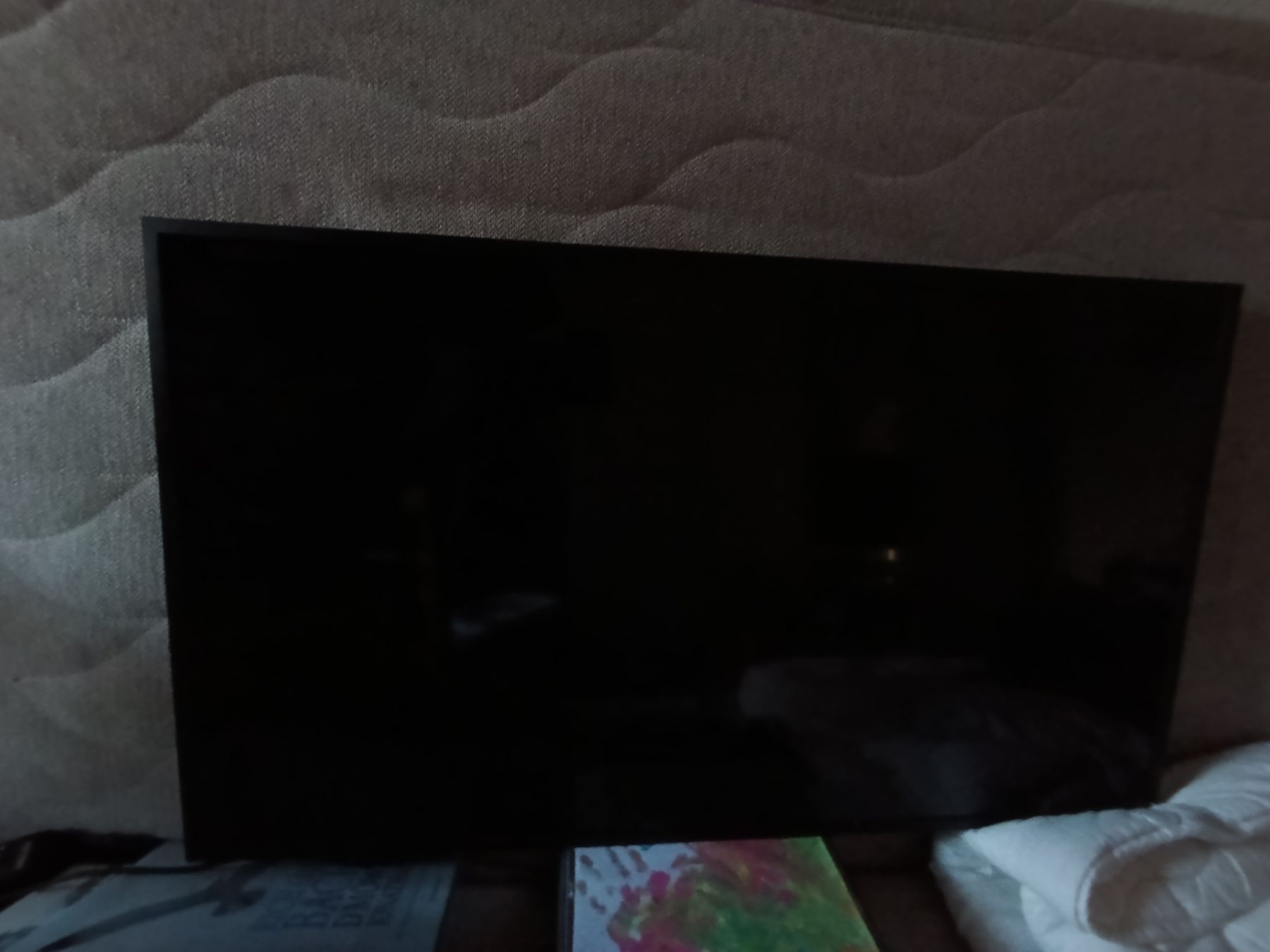 Samsung Monitore: Samsung colour Display Unit Model QM32R-B – Gebraucht aus Bern von wej_9yyl 3
