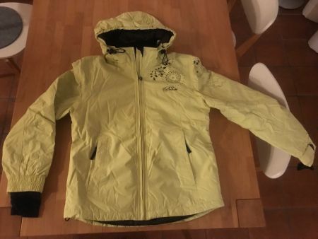 gelbe Skijacke