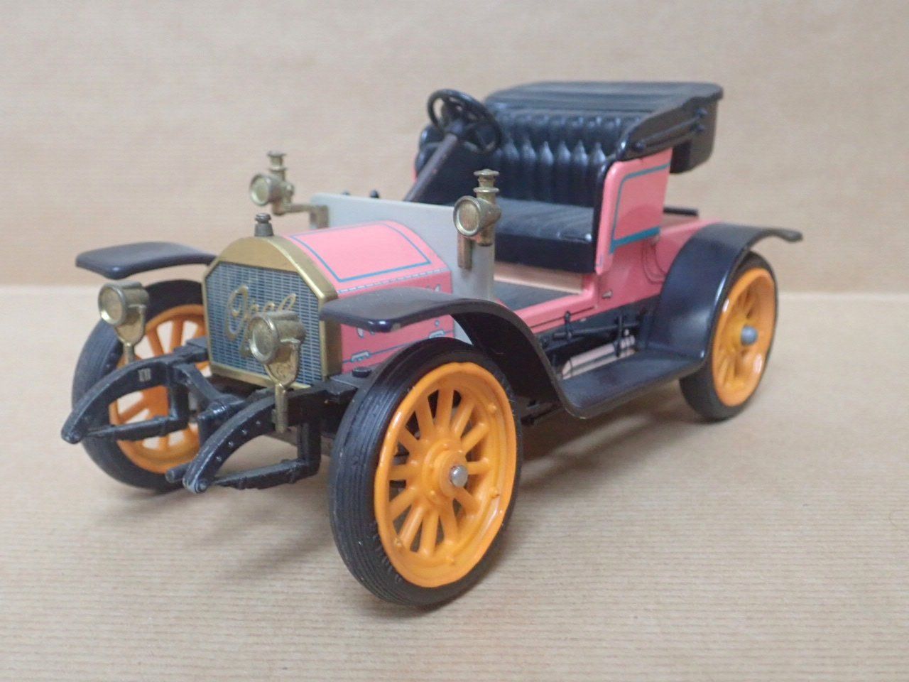 Schuco Modellautos: Opel Doktor-Wagen 1909 - Schuco Oldtimer 357 141 – Gebraucht aus Winterthur von 602ccm