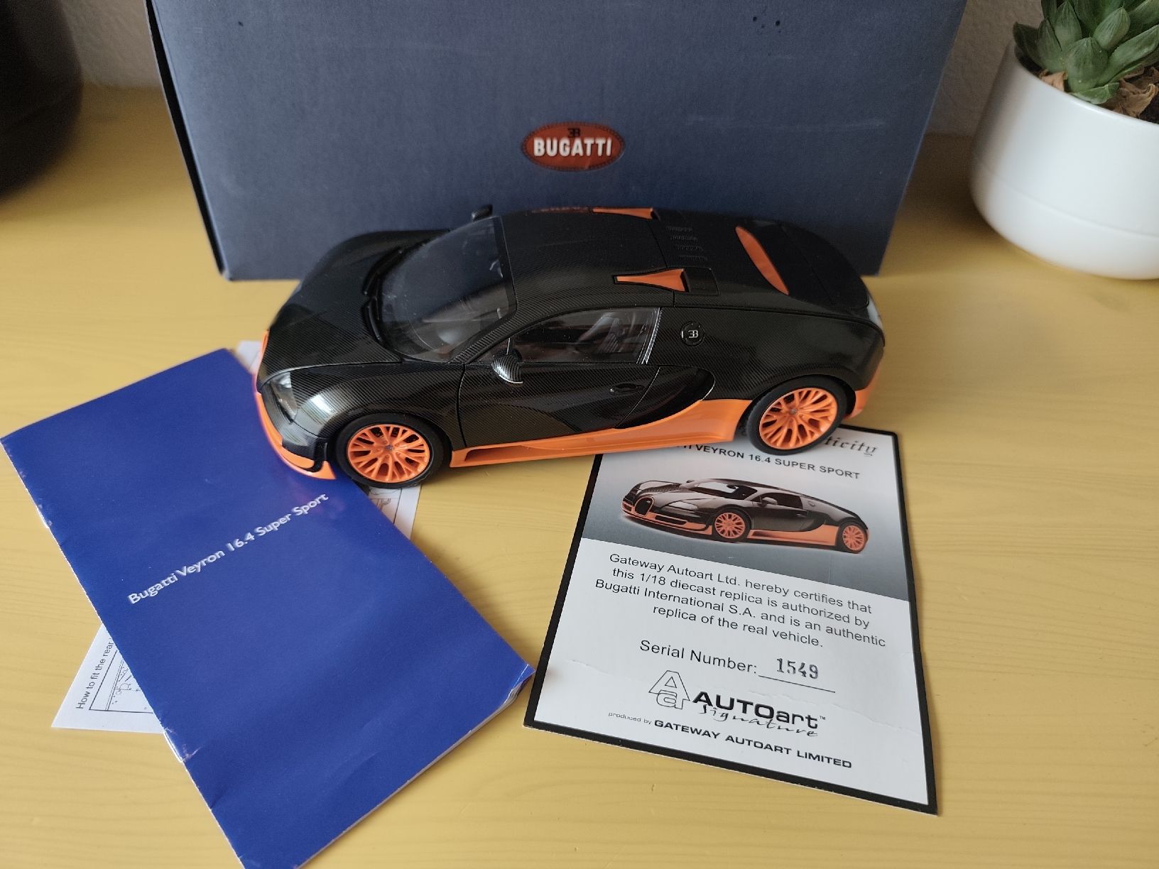 Autoart Modellini d'auto: Bugatti Veyron SuperSport autoart – Nuovo e nell'imballaggio originale da Martigny venduto da Vintage-23