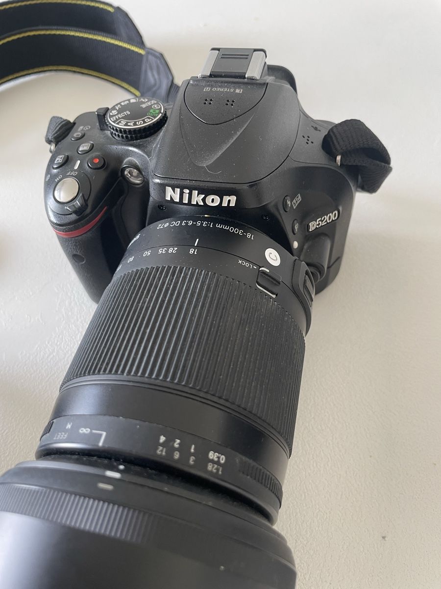 Nikon Fotocamera: Nikon D5200 mit Sigma 18-300mm Objektiv – Usato da Zürich venduto da jsc_2020 1
