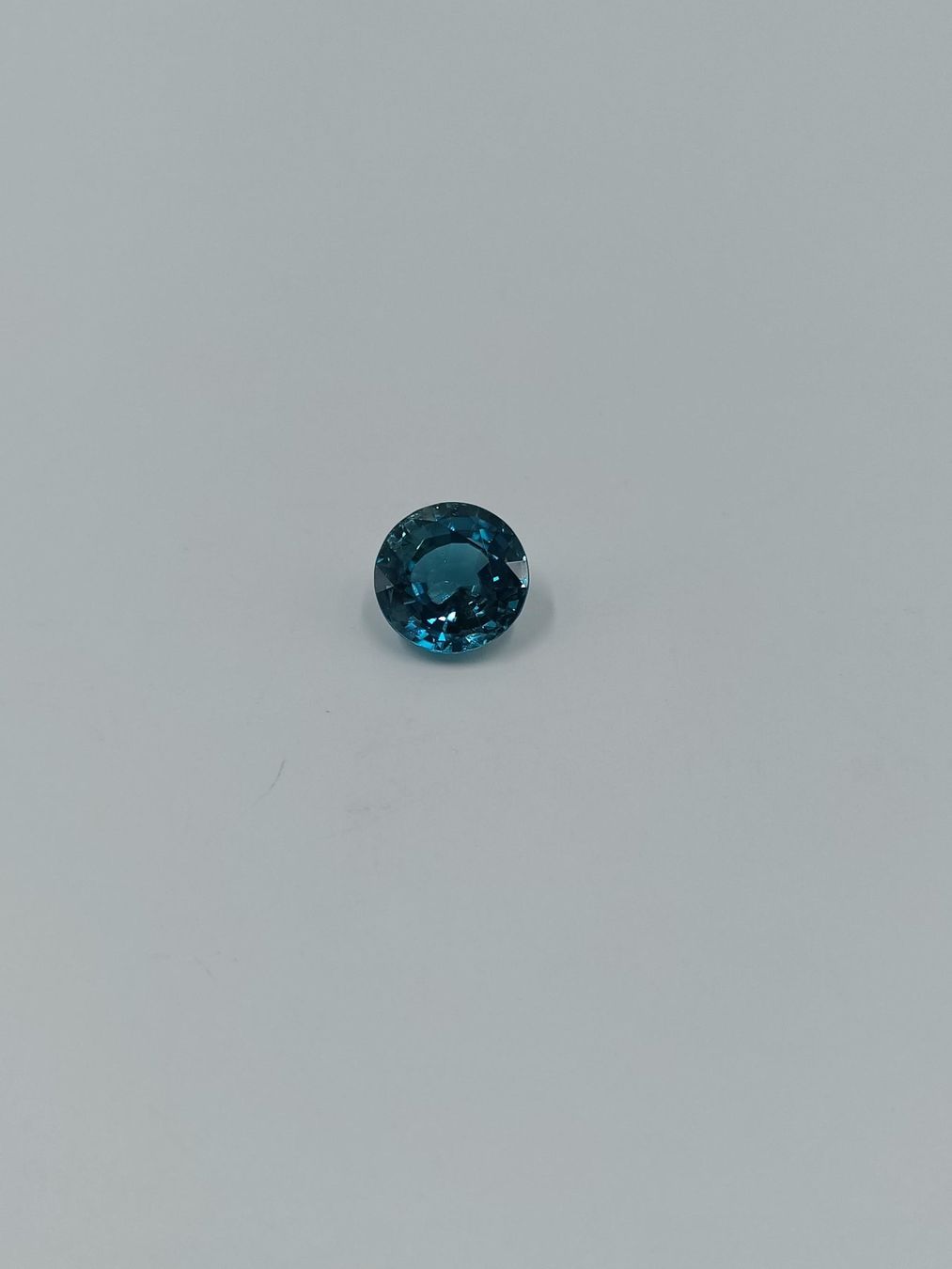 Pietre preziose: 1 TÜRKISBLAUER ZIRCON, 21.29 CT. – Usato da Luzern venduto da EdiGem 4