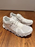 ON Cloud 5 Herren Sneaker  Grösse 42.5  Weiss